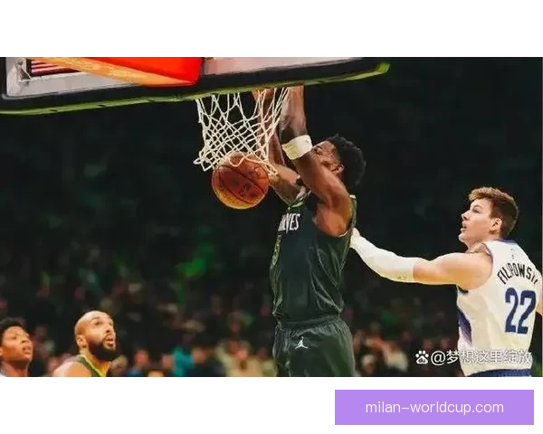 兰德尔个人生涯总篮板突破7000大关 创下重要里程碑